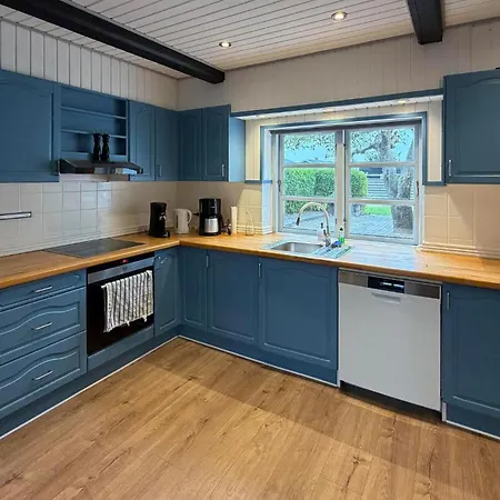 Feriehus 3 Bedroom Beautiful In